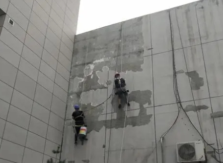 新疆楼顶漏水维修公司分享下新疆外墙防水的注意事项